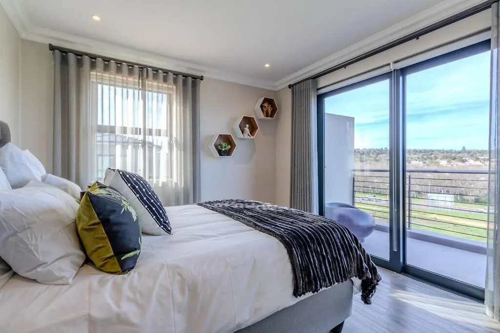 Songbird D'Aria Cape Town Luxury House On Wine Estateヴィラ 0*,