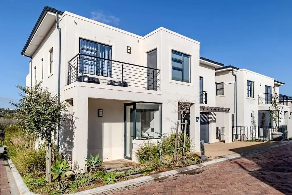 Holiday home Songbird D'Aria Cape Town Luxury House On Wine Estate Villa South Africa