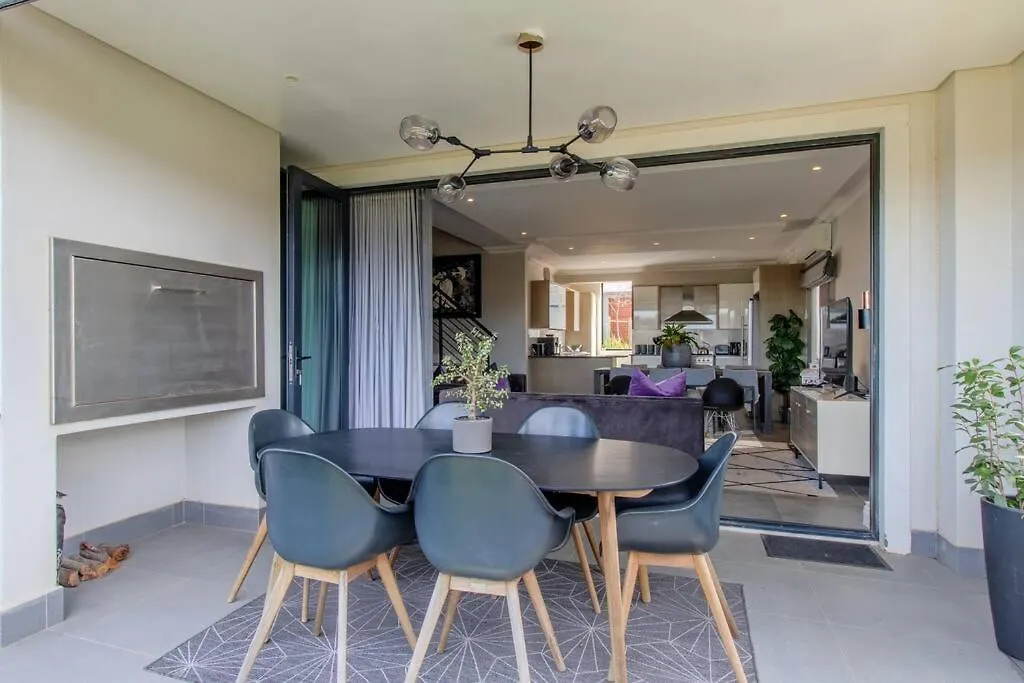 Holiday home Songbird D'Aria Cape Town Luxury House On Wine Estate Villa South Africa
