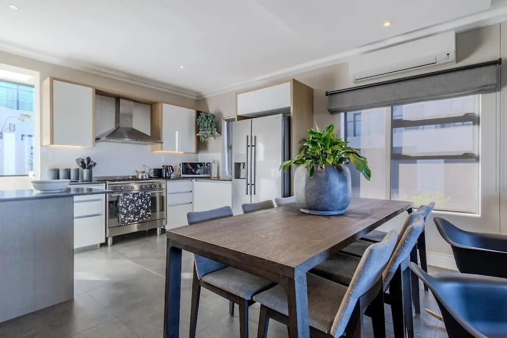 Songbird D'Aria Cape Town Luxury House On Wine Estateヴィラ 別荘