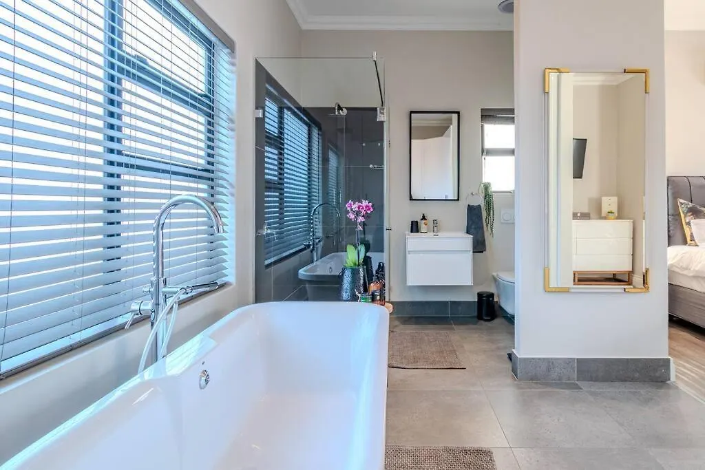 別荘 Songbird D'Aria Cape Town Luxury House On Wine Estateヴィラ 南アフリカ