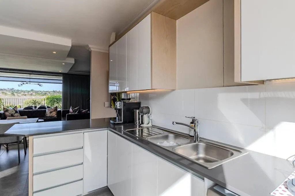 Holiday home Songbird D'Aria Cape Town Luxury House On Wine Estate Villa